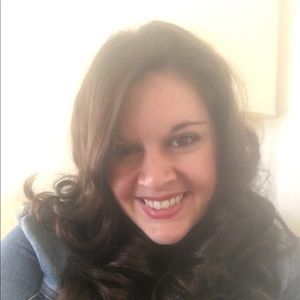 Meet your Posher, Rebekah